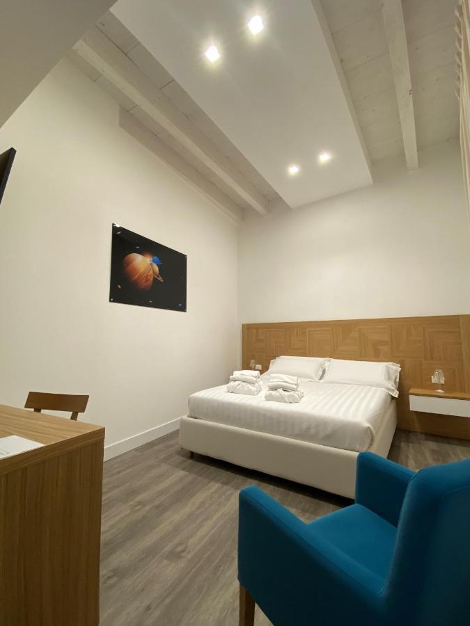 Star Suite Таранто Экстерьер фото